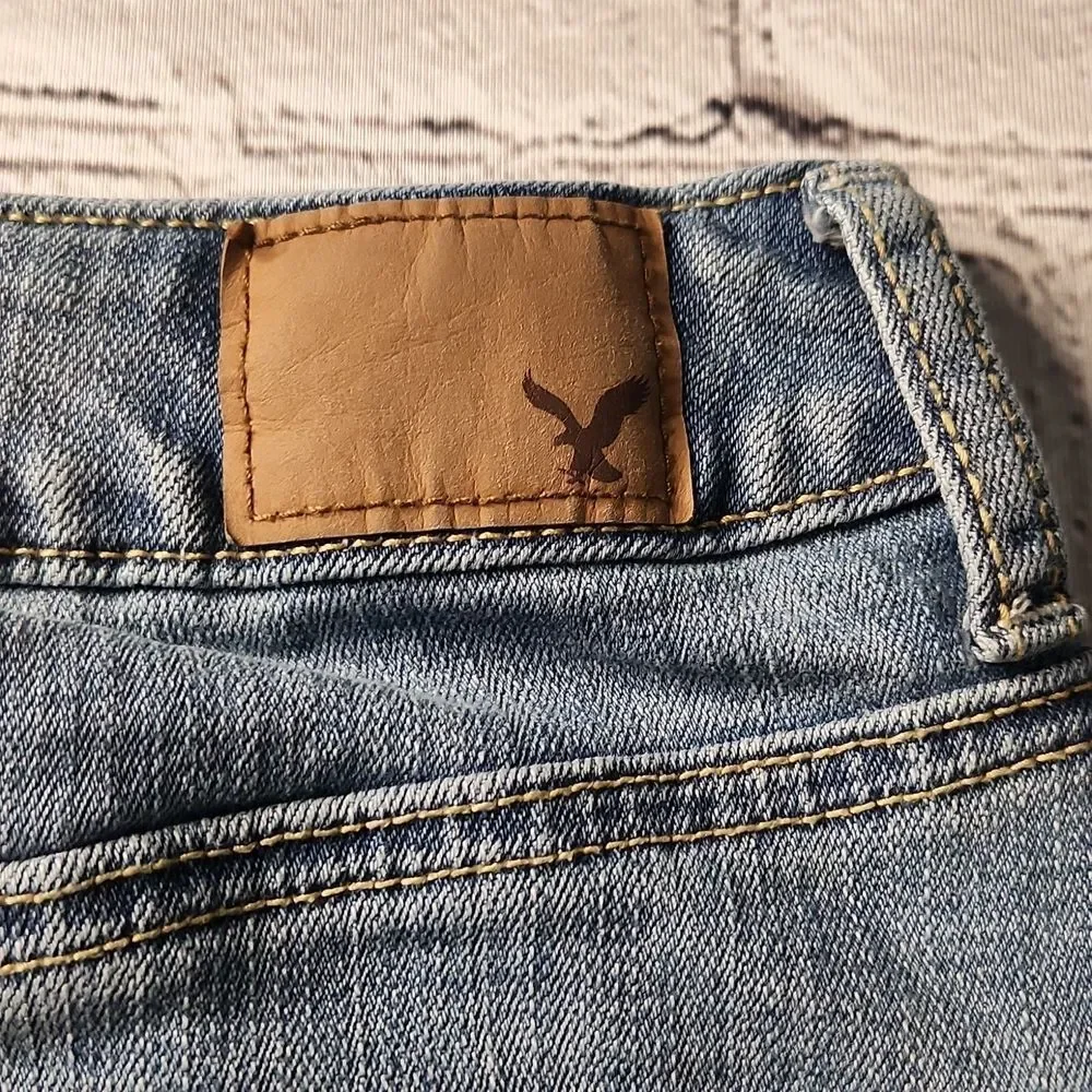 American‎ Eagle Outfitters buttoned jean skirt 6
